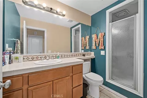 Bath - 13311 Kamelia St, Eastvale, CA 92880 photo 1 of 4
