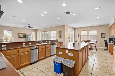 Kitchen - 13311 Kamelia St, Eastvale, CA 92880 photo 6 of 6