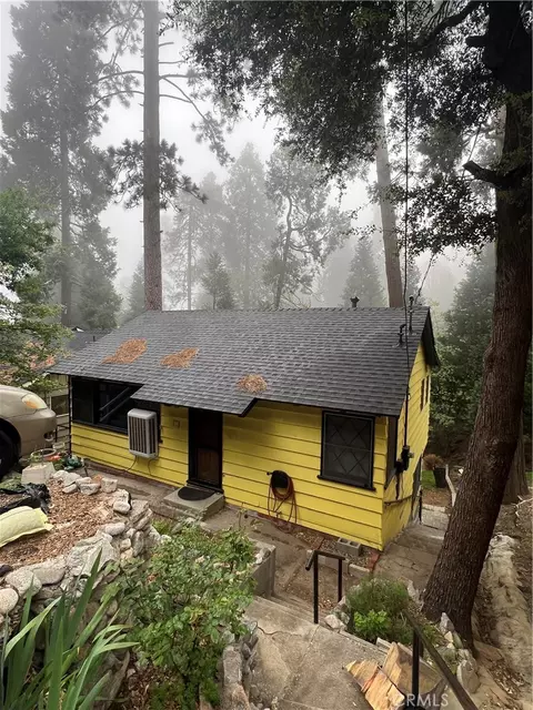 607 Seeley, Crestline, CA 92325