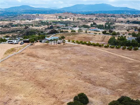38687 Calle Segovia, Temecula, CA 92592 photo 9
