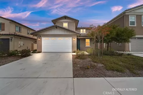 433 Harding Cir, Corona, CA 92879