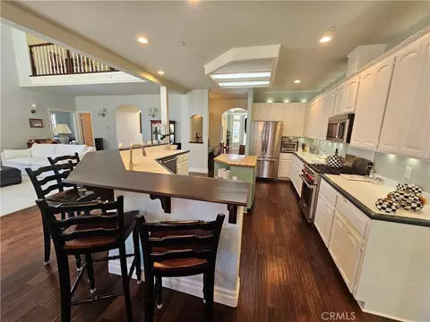 Kitchen - 1703 Kyle Ln, Redlands, CA 92373 photo 2 of 7