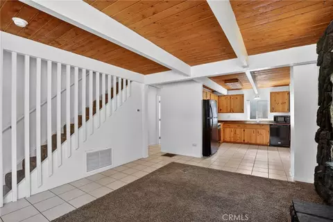 Living - 2317 Eagle, Running Springs, CA 92382 photo 2 of 5