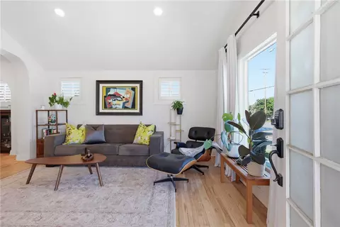 Entry Way - 1011 W Cypress, Redlands, CA 92373 photo 1 of 1