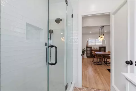 Bath - 1011 W Cypress, Redlands, CA 92373 photo 3 of 3