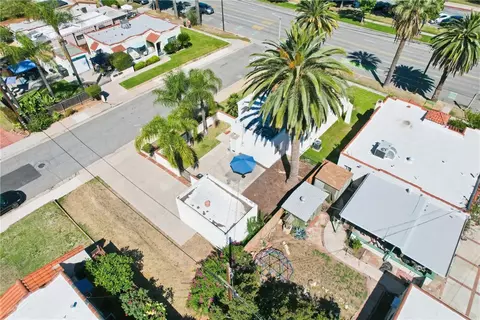 View/Area - 1011 W Cypress, Redlands, CA 92373 photo 5 of 10