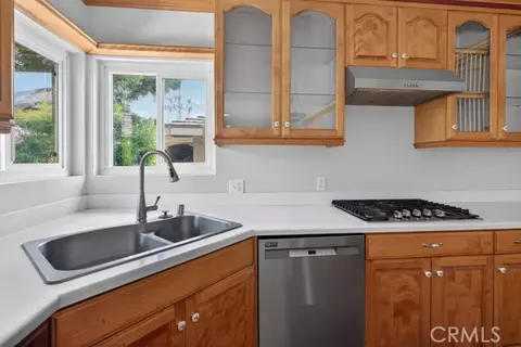 Kitchen - 2077 N Mori, Orange, CA 92867 photo 3 of 5