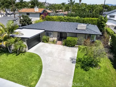 View/Area - 2077 N Mori, Orange, CA 92867 photo 2 of 12