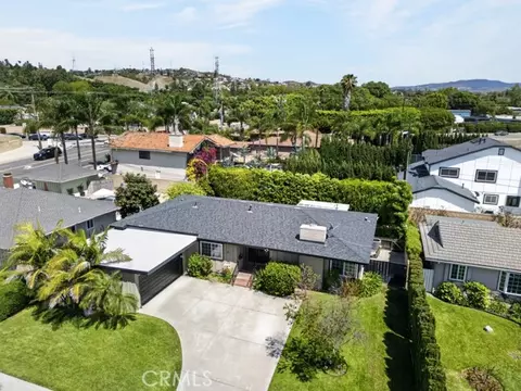 View/Area - 2077 N Mori, Orange, CA 92867 photo 3 of 12