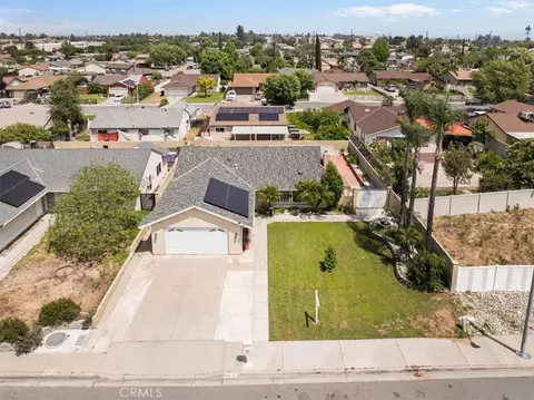 View/Area - 395 S Tamarisk Ave, Rialto, CA 92376 photo 2 of 5