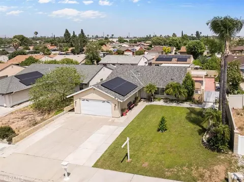 View/Area - 395 S Tamarisk Ave, Rialto, CA 92376 photo 1 of 5