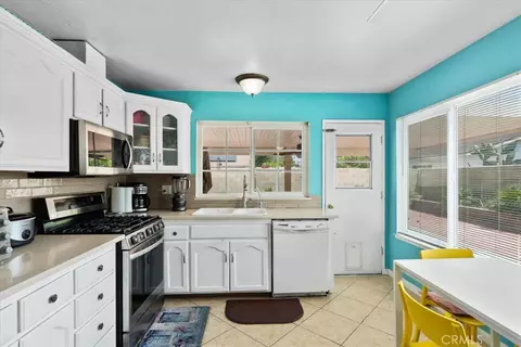 Other - 395 S Tamarisk Ave, Rialto, CA 92376 photo 10 of 14
