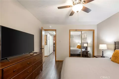 Bedroom - 42401 Avalon Rd, Big Bear Lake, CA 92315 photo 6 of 10