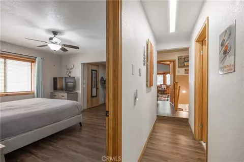 Entry Way - 42401 Avalon Rd, Big Bear Lake, CA 92315 photo 2 of 3