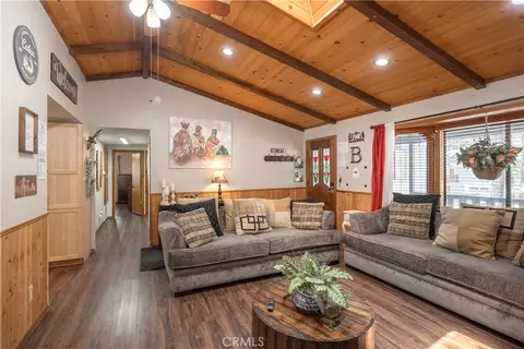 Living - 42401 Avalon Rd, Big Bear Lake, CA 92315 photo 6 of 8