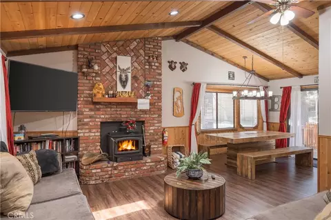 Living - 42401 Avalon Rd, Big Bear Lake, CA 92315 photo 4 of 8