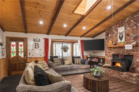 Living - 42401 Avalon Rd, Big Bear Lake, CA 92315 photo 2 of 8
