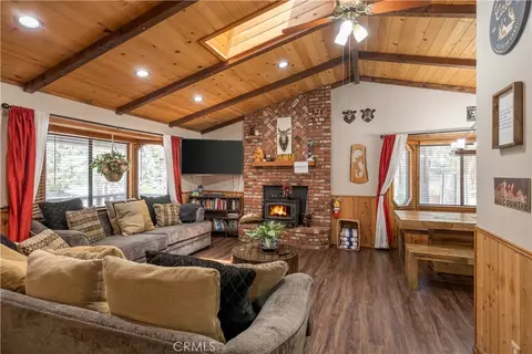 Living - 42401 Avalon Rd, Big Bear Lake, CA 92315 photo 3 of 8