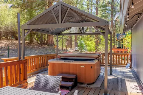 Exterior - 42401 Avalon Rd, Big Bear Lake, CA 92315 photo 5 of 15