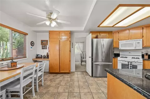 Kitchen - 31056 Moss, Mentone, CA 92359 photo 1 of 4