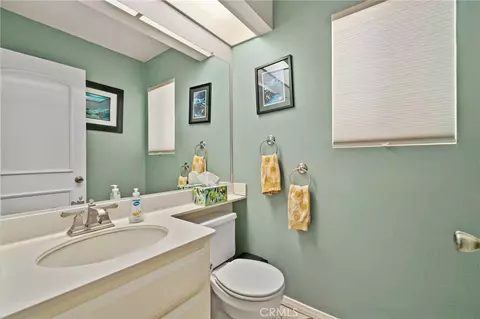 Bath - 31056 Moss, Mentone, CA 92359 photo 1 of 5