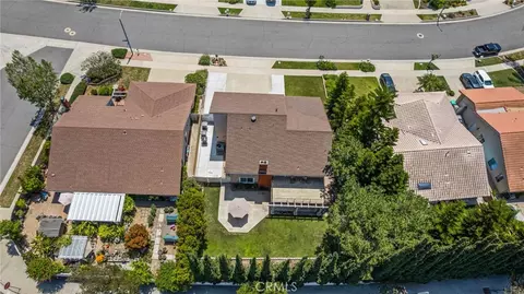 View/Area - 256 N Quail Ln, Orange, CA 92869 photo 3 of 6