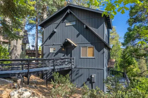 Exterior - 164 Birchwood Dr, Lake Arrowhead, CA 92352 photo 4 of 12