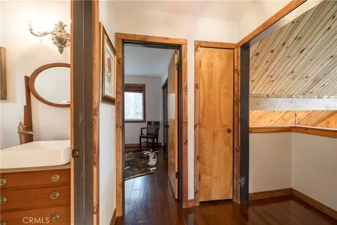 Entry Way - 164 Birchwood Dr, Lake Arrowhead, CA 92352 photo 1 of 1