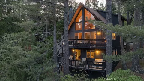 164 Birchwood Dr, Lake Arrowhead, CA 92352