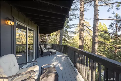 Exterior - 164 Birchwood Dr, Lake Arrowhead, CA 92352 photo 3 of 12