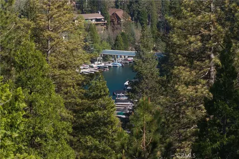 View/Area - 164 Birchwood Dr, Lake Arrowhead, CA 92352 photo 2 of 3