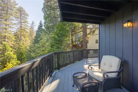 Exterior - 164 Birchwood Dr, Lake Arrowhead, CA 92352 photo 6 of 12