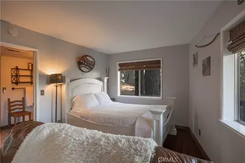 Bedroom - 164 Birchwood Dr, Lake Arrowhead, CA 92352 photo 9 of 9