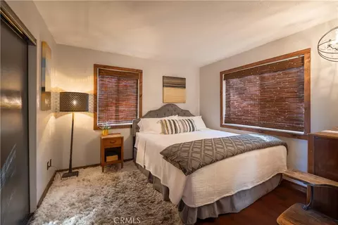 Bedroom - 164 Birchwood Dr, Lake Arrowhead, CA 92352 photo 1 of 9