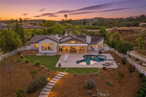 41110 Los Ranchos Cir, Temecula, CA 92592
