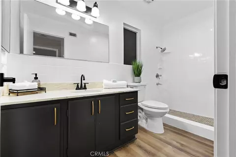 Bath - 621 S Palm Ave #E, Hemet, CA 92543 photo 1 of 3