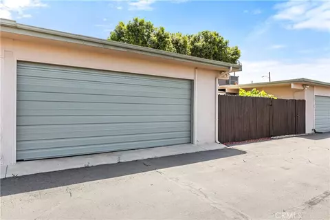 Exterior - 621 S Palm Ave #E, Hemet, CA 92543 photo 7 of 8
