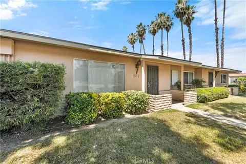 621 S Palm Ave #E, Hemet, CA 92543