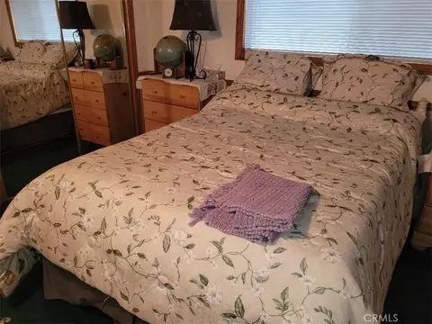 Bedroom - 22726 Ponderosa Dr, Crestline, CA 92325 photo 1 of 2