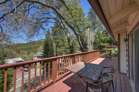 Exterior - 695 Arth Dr, Crestline, CA 92325 photo 5 of 15