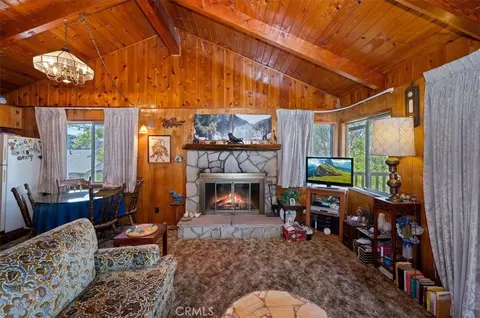 Living - 695 Arth Dr, Crestline, CA 92325 photo 6 of 9