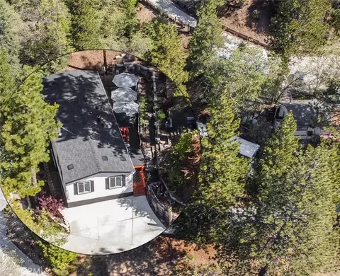 32455 Highway 18 #13, Running Springs, CA 92382