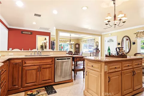 Kitchen - 12568 Bryant, Yucaipa, CA 92399 photo 5 of 6