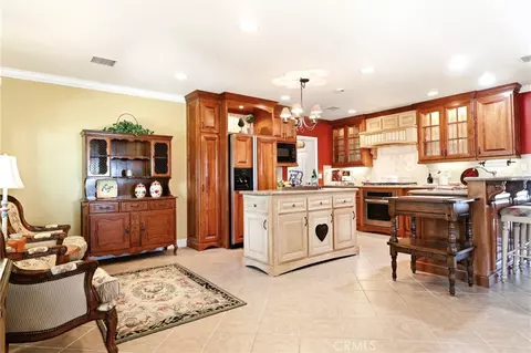 Kitchen - 12568 Bryant, Yucaipa, CA 92399 photo 3 of 6