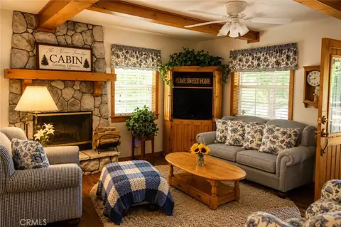 Living - 791 Arth, Crestline, CA 92325 photo 2 of 3