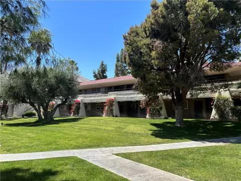 2860 N Los Felices #210, Palm Springs, CA 92262