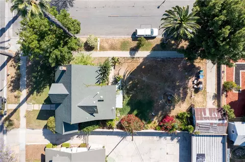 View/Area - 3893 Pine St, Riverside, CA 92501 photo 7 of 12