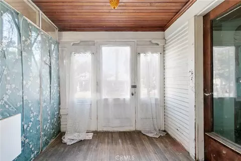 Exterior - 3893 Pine St, Riverside, CA 92501 photo 4 of 13