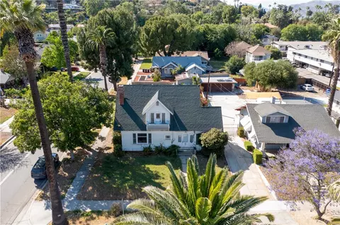 View/Area - 3893 Pine St, Riverside, CA 92501 photo 2 of 12