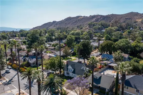 View/Area - 3893 Pine St, Riverside, CA 92501 photo 3 of 12